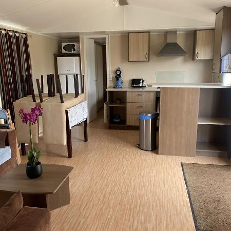 Le Bonheur Est Dans Le Pre. Hotell Le Tréport Exteriör bild